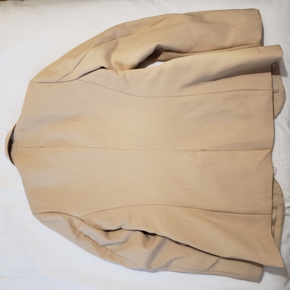 Beige blazer - Picture 3 of 4